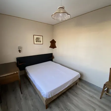 Holiday home Maison Face La Chaume