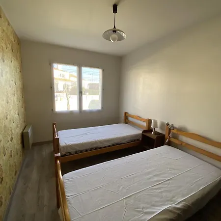 Holiday home Maison Face La Chaume